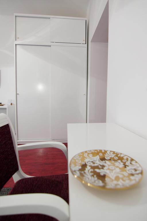 White Apartment ベオグラード エクステリア 写真